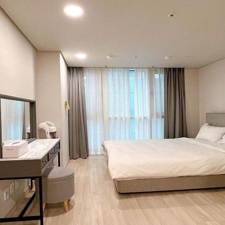 Busan Centurn Victoria Hotel Bagian luar foto
