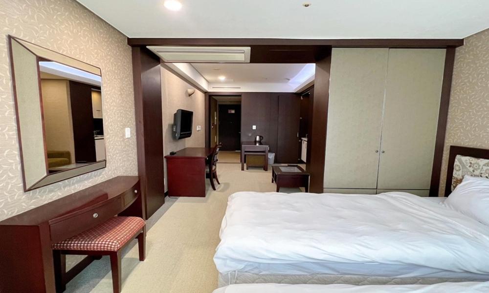 Busan Centurn Victoria Hotel Bagian luar foto