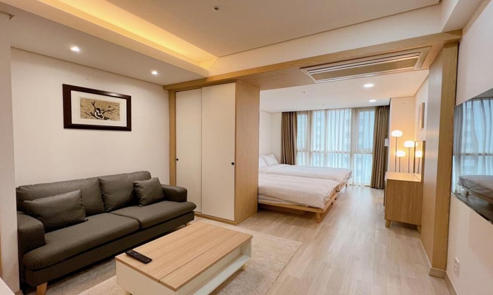 Busan Centurn Victoria Hotel Bagian luar foto