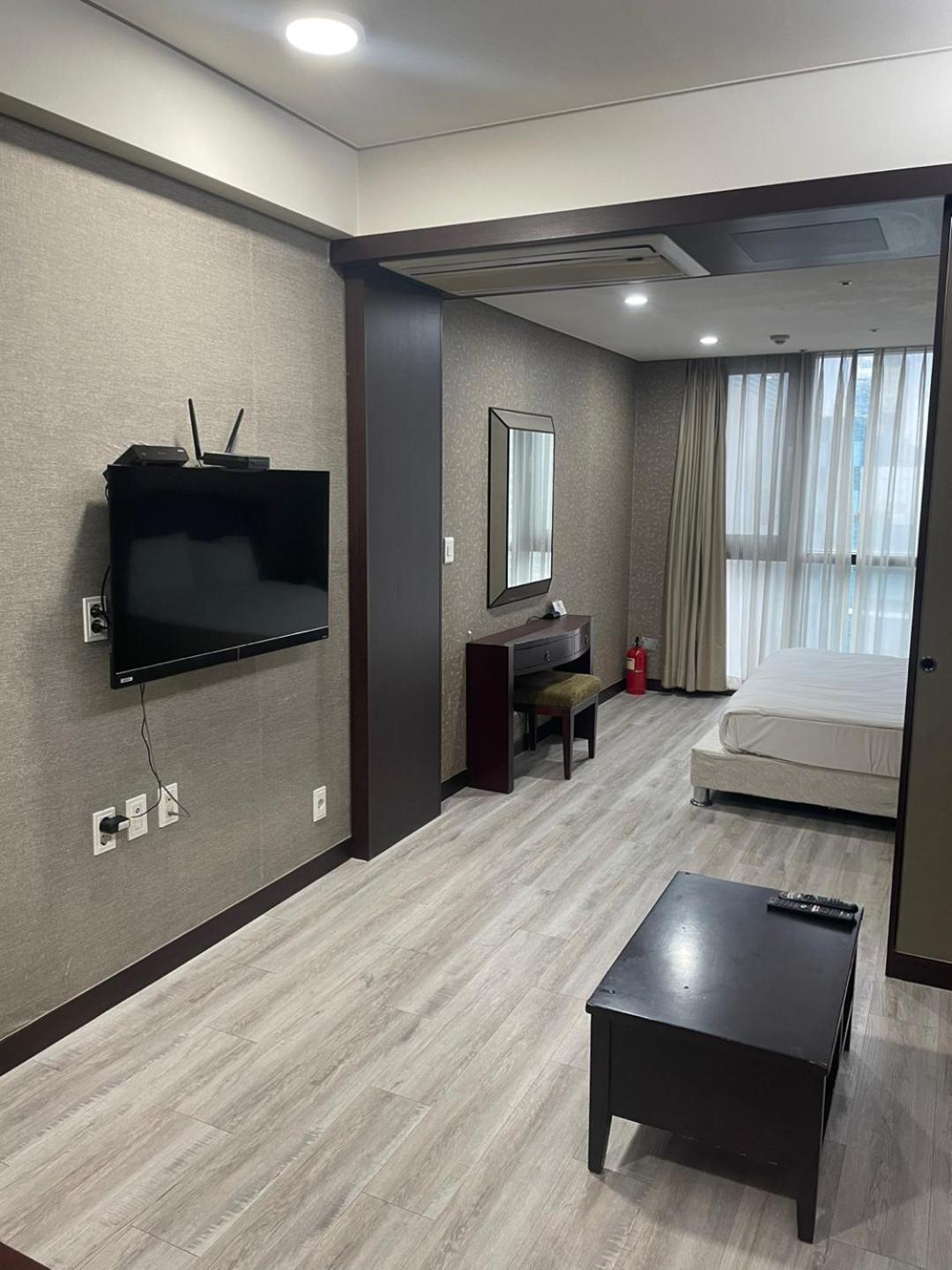 Busan Centurn Victoria Hotel Bagian luar foto